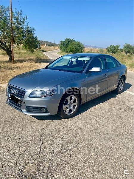 Gris / plata Usado 2010 Audi A4 Berlina | 11.500 € (Precio justo) - Imagen 1/4