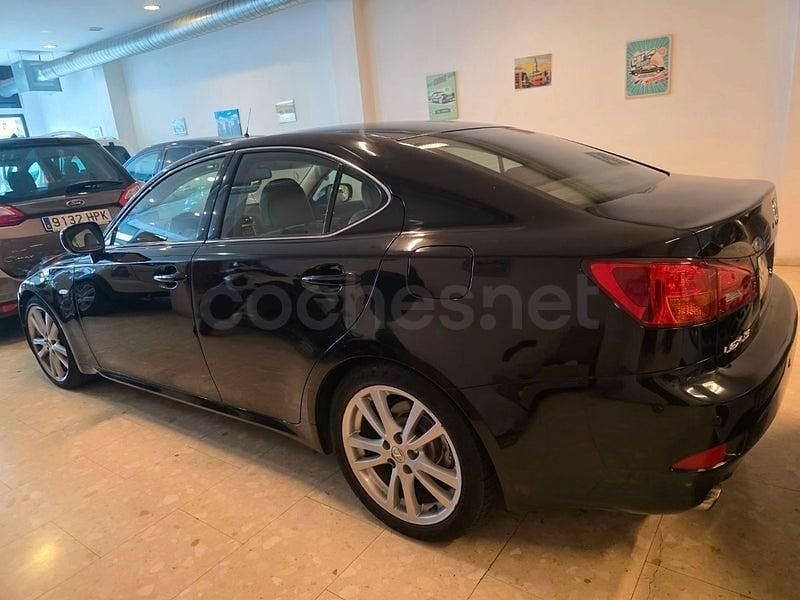 Usado Lexus IS250 Sport Line 208 CV (152 kW) 2008 Negro Berlina