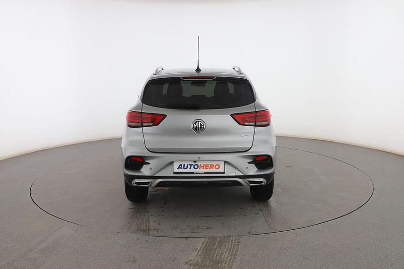 Usado MG ZS Comfort 106 CV (77 kW) 2025 Gris SUV