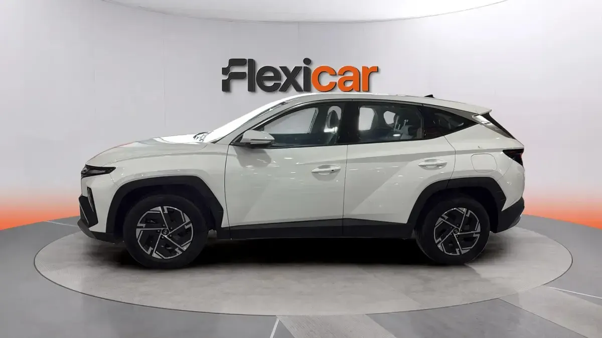 Używany Hyundai Tucson 160 KM (117 kW) 2025 Biały SUV