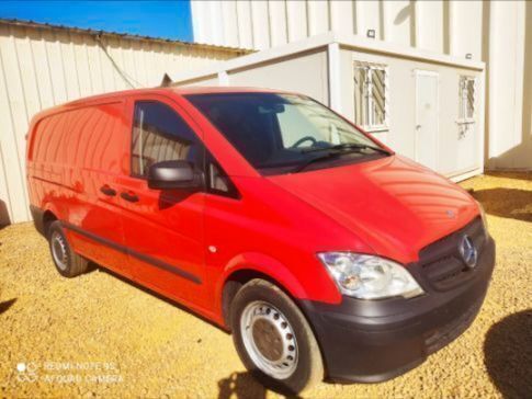 Usado Mercedes Vito 136 CV (100 kW) 2012 Rojo Van