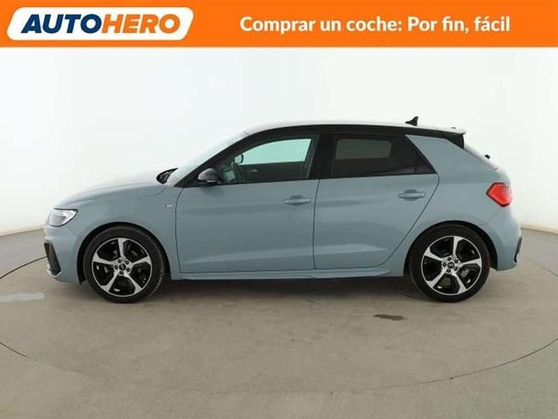 Usado Audi A1 Comfort 110 CV (80 kW) 2023 Gris SUV
