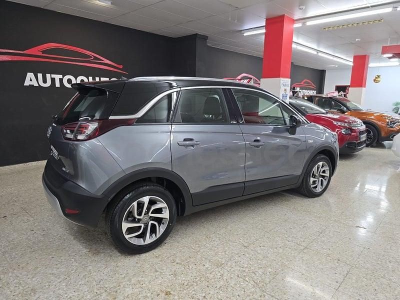 Usado Opel Crossland X Design Edition 110 CV (80 kW) 2018 Gris / plata SUV