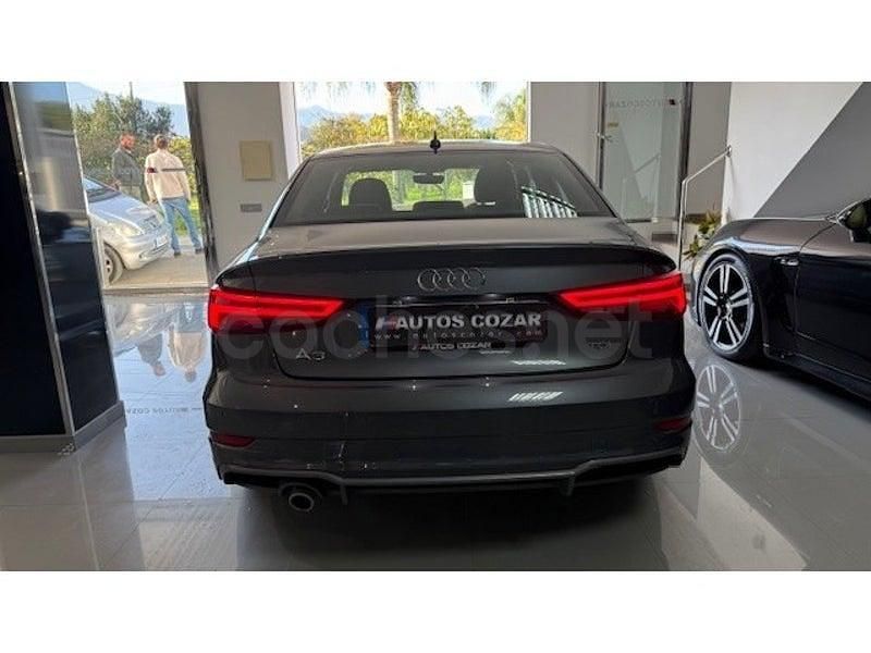 Usado Audi A3 S-Line 116 CV (85 kW) 2017 Gris / plata Berlina