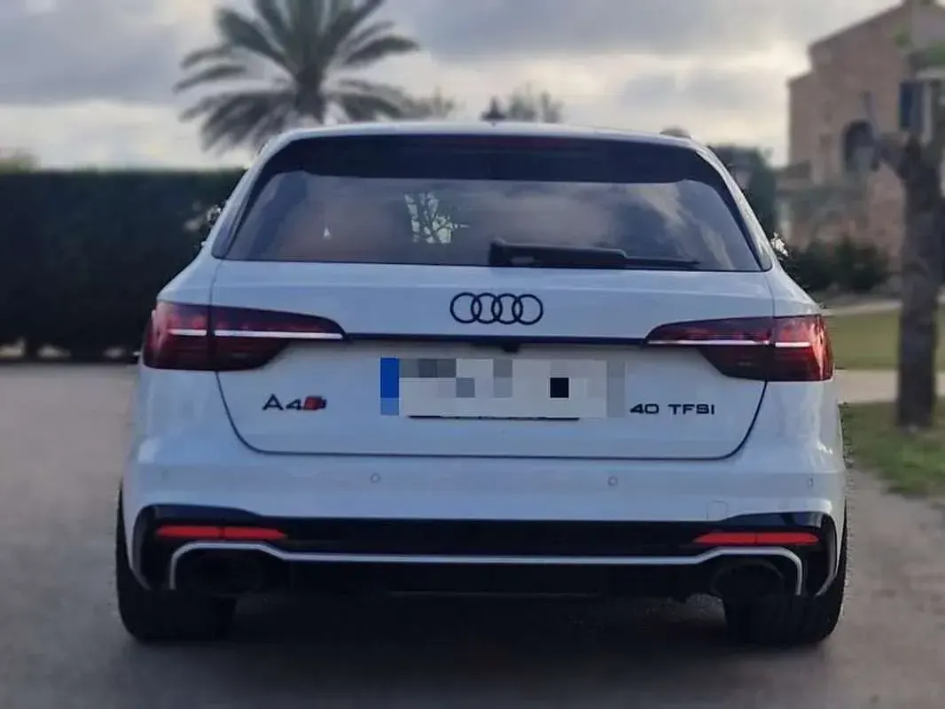 Usado Audi A4 Ambiente 207 CV (152 kW) 2022 Blanco Familiar