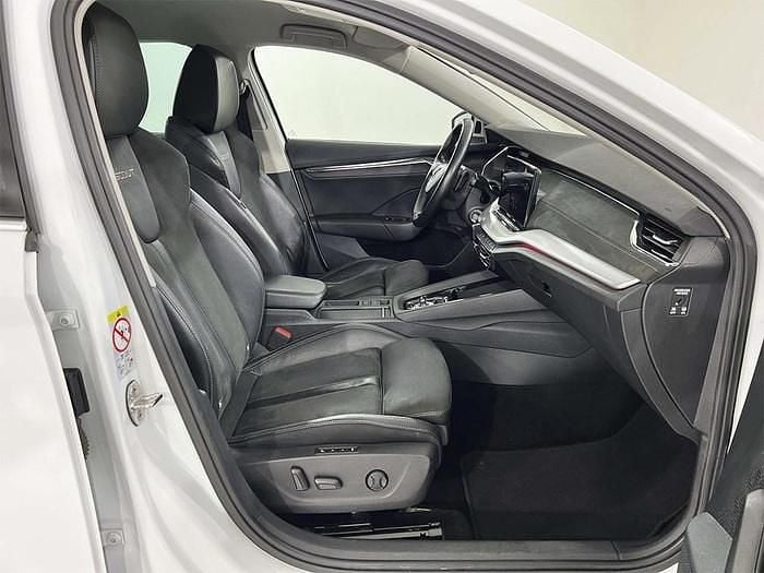 Usado Skoda Octavia Scout 4x4 150 CV (110 kW) 2022 Blanco Familiar