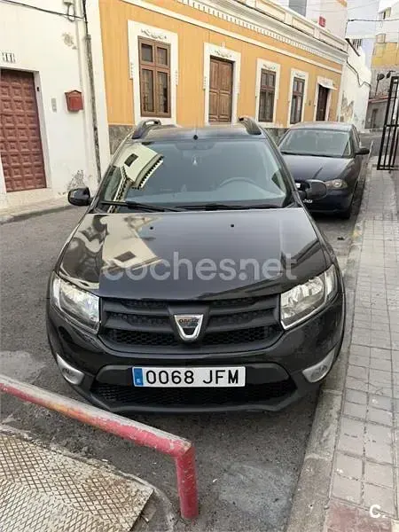 Usado Dacia Sandero Stepway 90 CV (66 kW) 2015 Negro Berlina