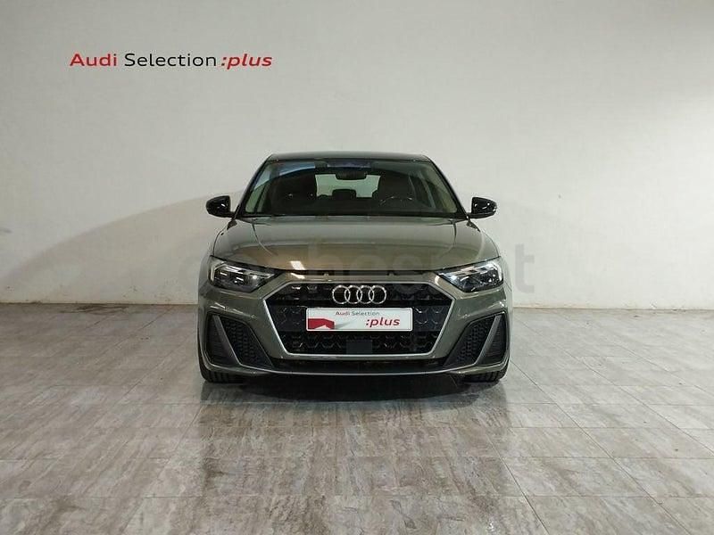 Usado Audi A1 Sportback Comfort 110 CV (80 kW) 2020 Gris / plata Utilitario