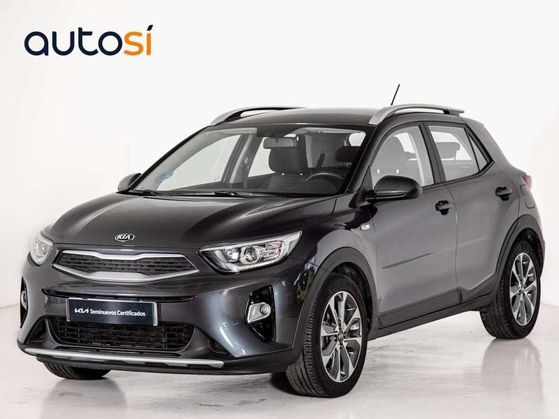 Usado Kia Stonic 101 CV (74 kW) 2020 Gris SUV
