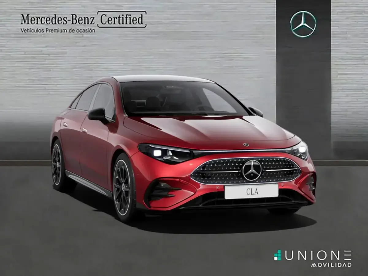 Nuevo Mercedes CLA180 73 CV (53 kW) 2026 Rojo Berlina