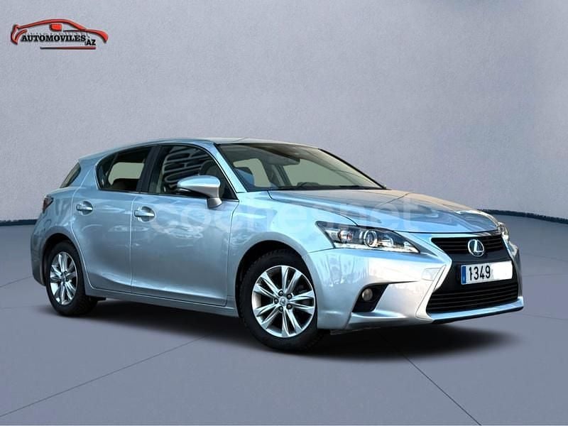 Usado Lexus CT200h Executive Line 136 CV (100 kW) 2014 Gris / plata Berlina