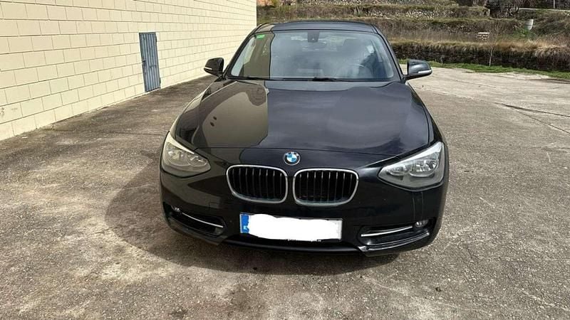 Usado BMW 116 Sport Line 136 CV (100 kW) 2014 Negro Utilitario