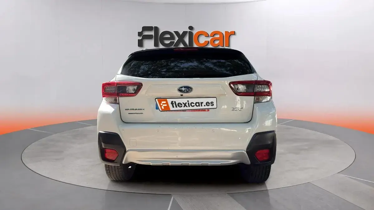 Usado Subaru XV 114 CV (83 kW) 2022 Blanco SUV