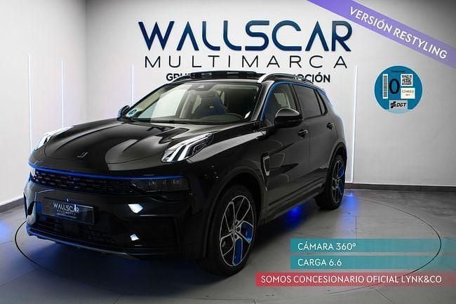 Negro Usado 2023 Lynk & Co 01 SUV | 25.900 € (Un poco caro) - Imagen 1/4