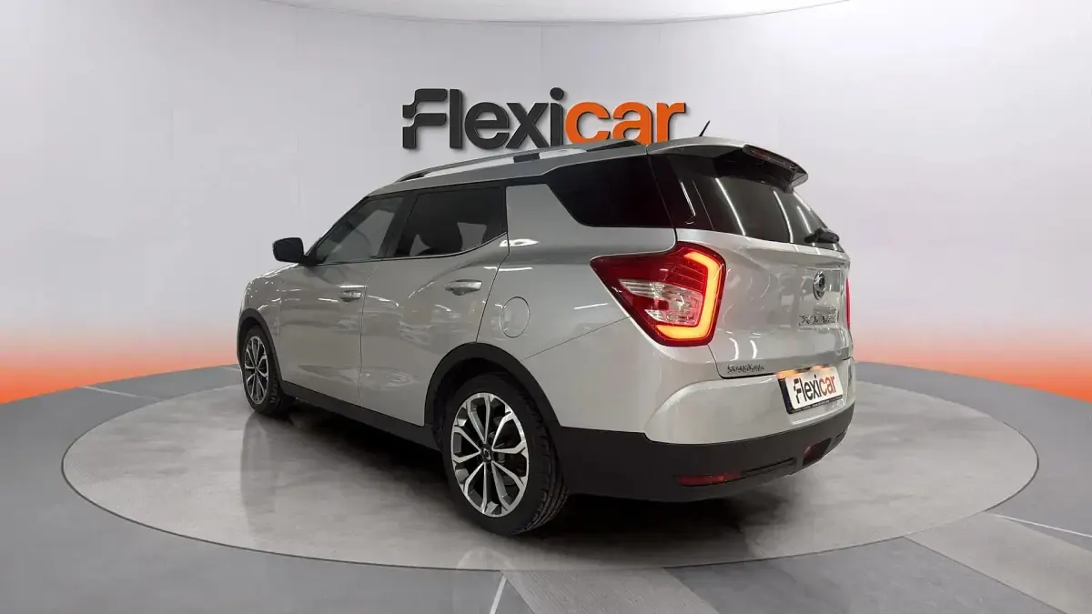 Usado SsangYong XLV Limited 116 CV (85 kW) 2017 Gris SUV