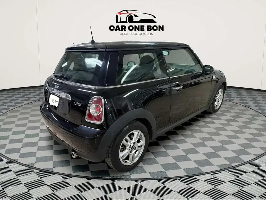Usado Mini ONE 98 CV (72 kW) 2014 Negro Utilitario