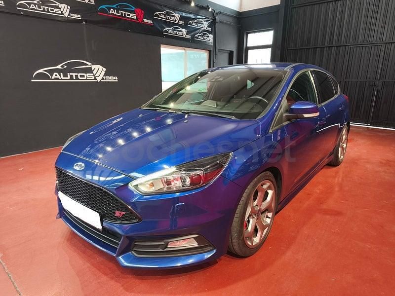 Usado Ford Focus ST 185 CV (136 kW) 2017 Azul Berlina