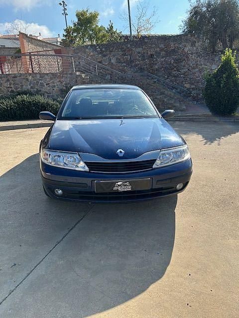 Azul Usado 2001 Renault Laguna II Expression Berlina | 3500 € - Imagen 1/4