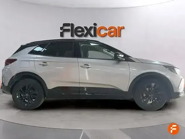 Usado Opel Grandland X GS Line 130 CV (95 kW) 2022 Gris SUV