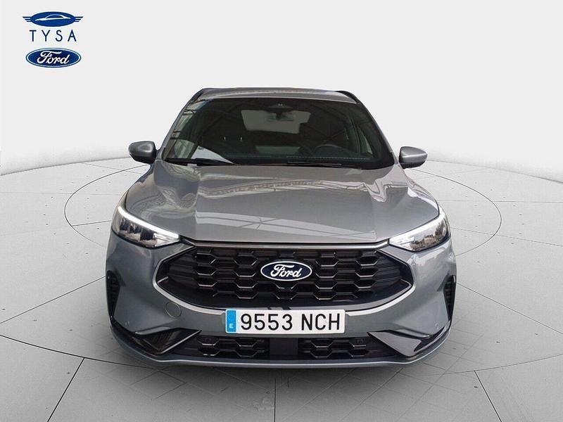 Usado Ford Kuga ST-Line 150 CV (110 kW) 2025 Gris / plateado SUV