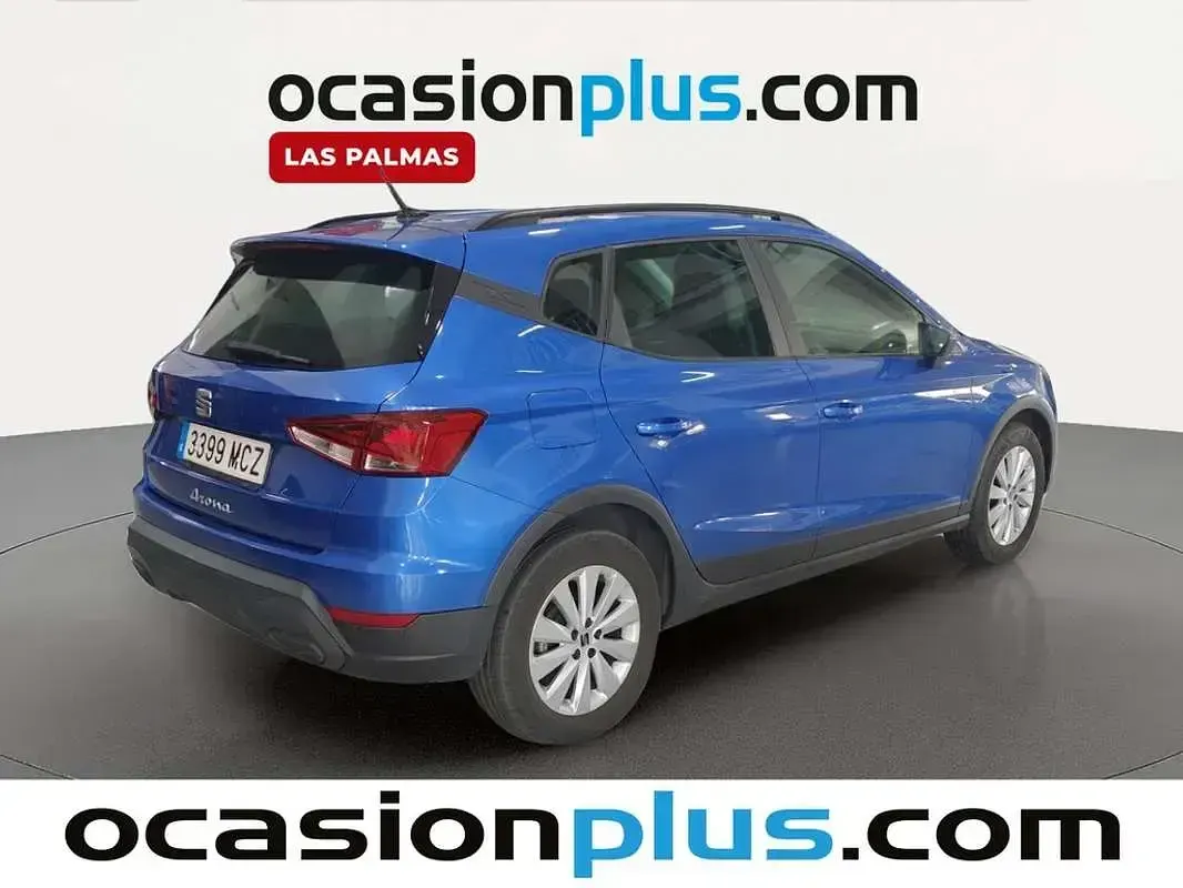 Usado Seat Arona Style 110 CV (80 kW) 2022 Azul SUV