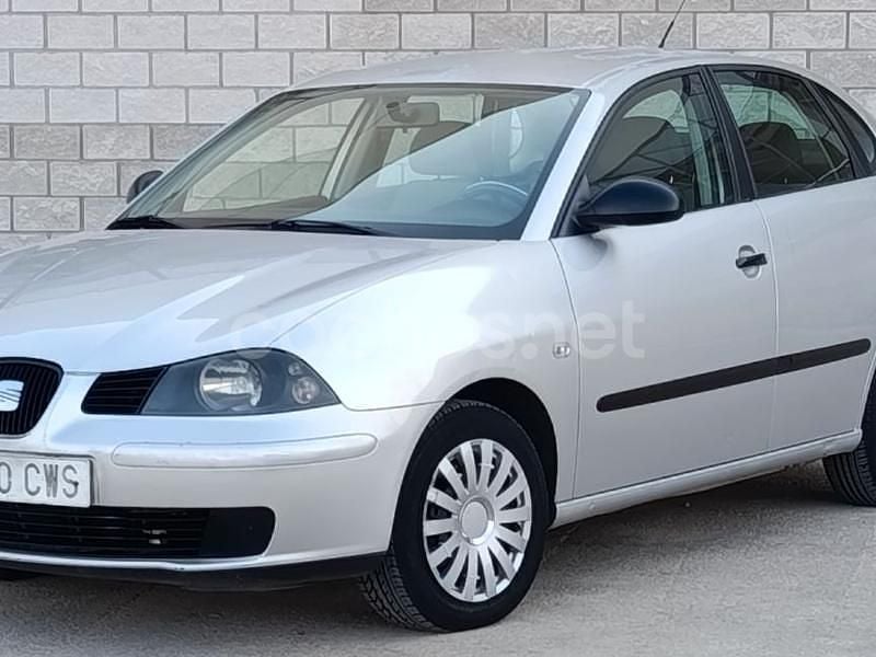 Gris / plata Usado 2003 Seat Cordoba Stella Berlina | 2490 € (Buen precio) - Imagen 1/4