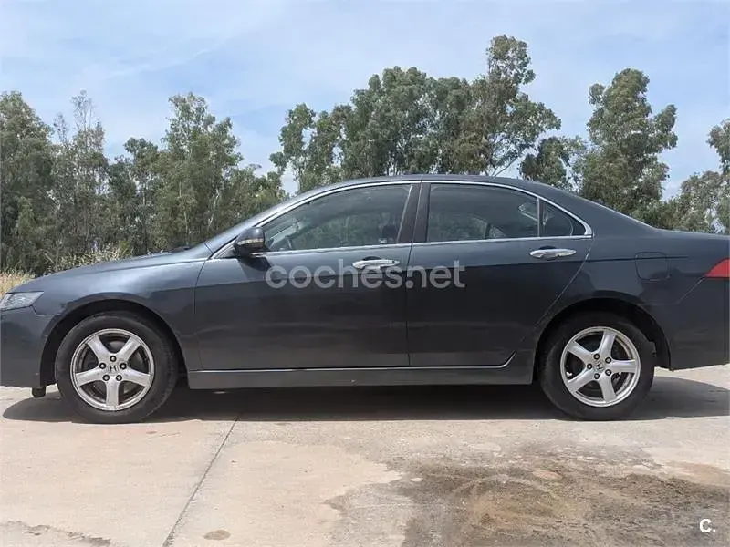 Usado Honda Accord Sport 155 CV (114 kW) 2005 Negro Berlina