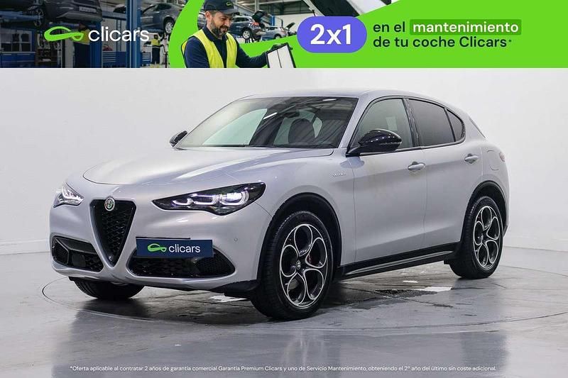 Usado Alfa Romeo Stelvio Veloce 209 CV (153 kW) 2024 Plateado SUV