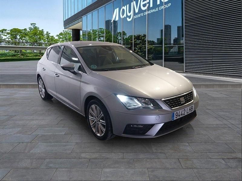 Usado Seat Leon XCELLENCE 150 CV (110 kW) 2020 Gris plata Utilitario