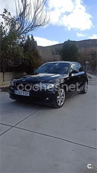 Usado BMW 118 122 CV (89 kW) 2006 Negro Utilitario