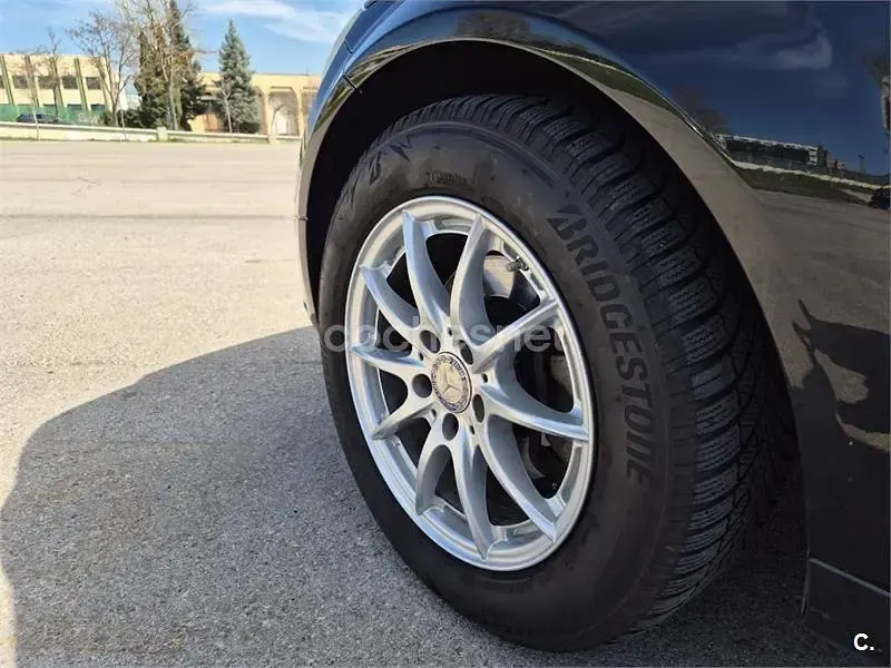 Usado Mercedes C280 Avantgarde 231 CV (169 kW) 2007 Negro Berlina