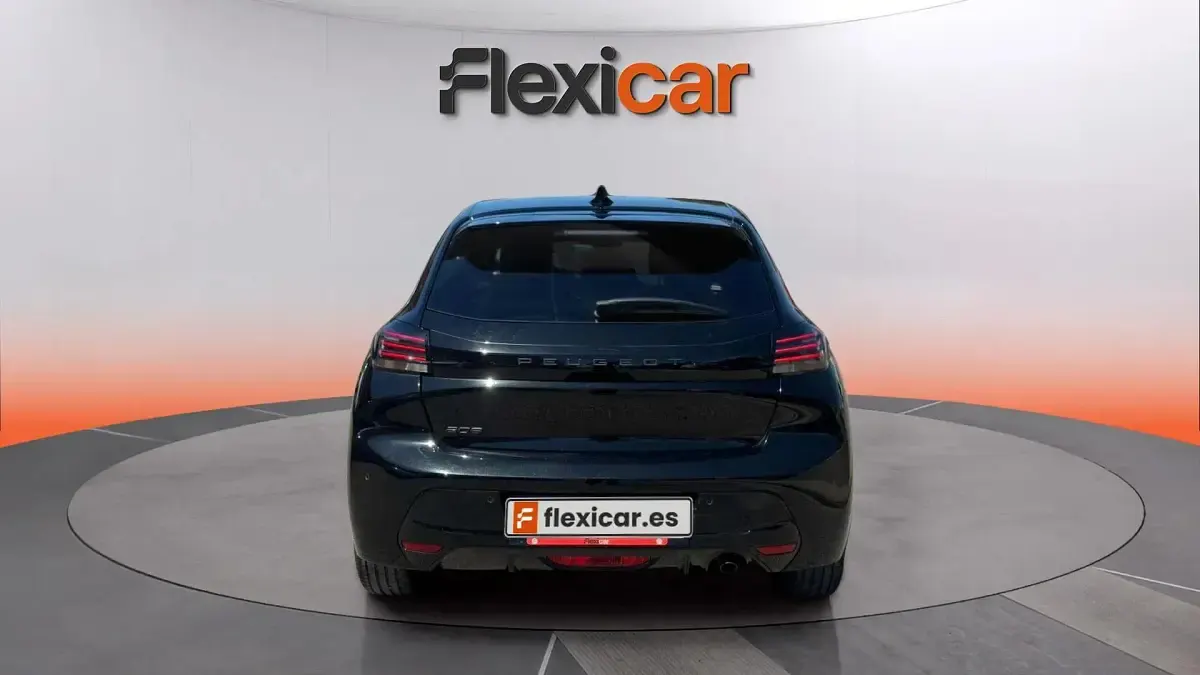 Usado Peugeot 208 Allure 101 CV (74 kW) 2025 Negro Utilitario