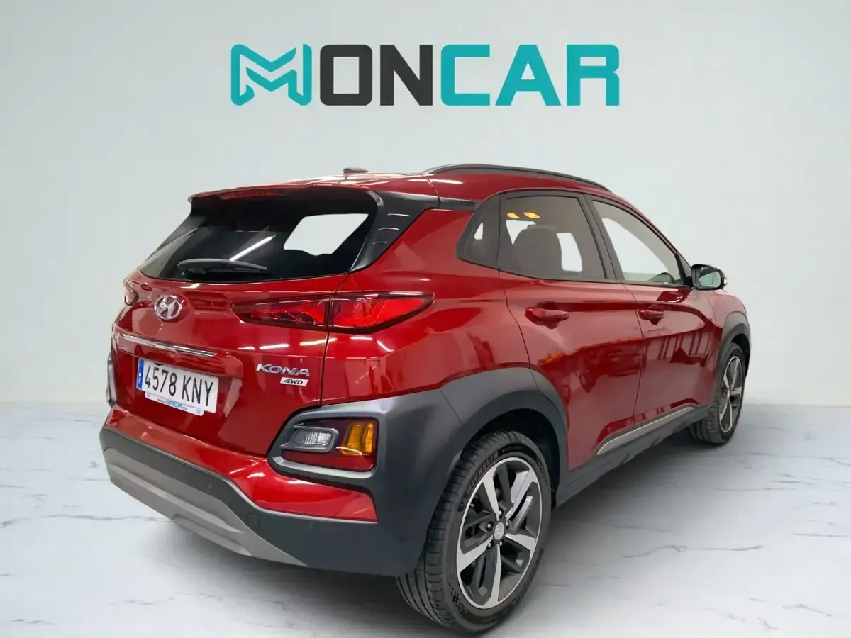 Usado Hyundai Kona Style 177 CV (130 kW) 2018 Rojo SUV