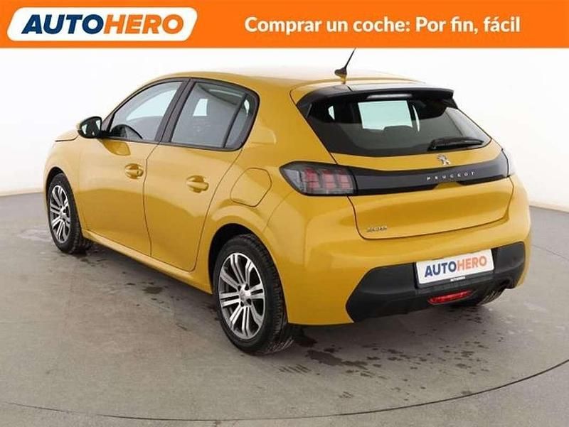 Usado Peugeot 208 Active 75 CV (55 kW) 2020 Amarillo Utilitario