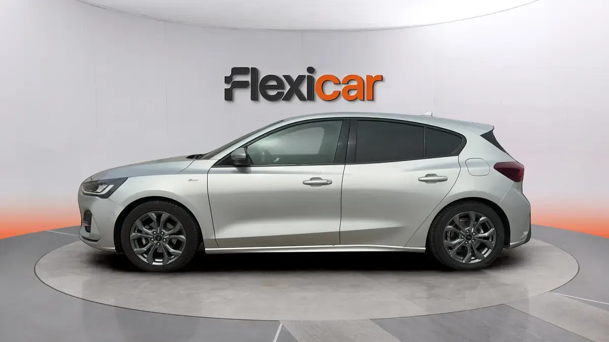 Usado Ford Focus ST-Line 155 CV (114 kW) 2023 Gris Berlina