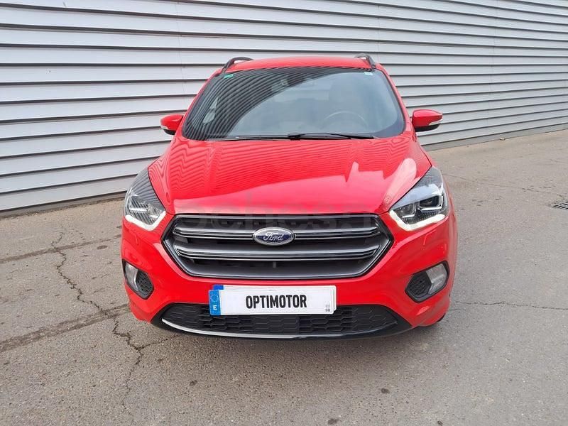 Usado Ford Kuga ST-Line 120 CV (88 kW) 2019 Rojo SUV