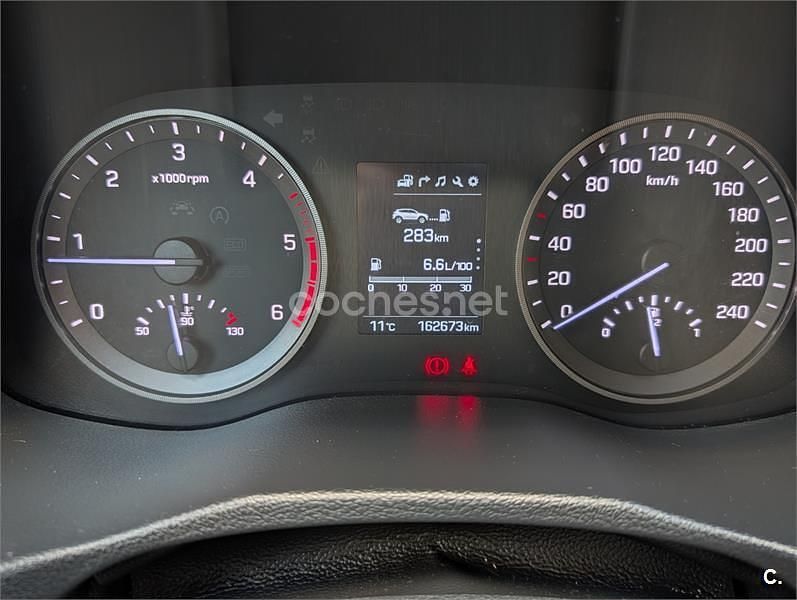 Usado Hyundai Tucson 115 CV (84 kW) 2016 Gris / plata SUV