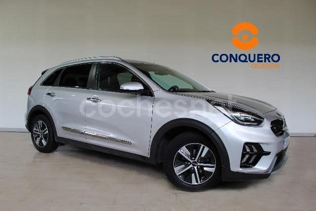 Usado Kia Niro 141 CV (103 kW) 2020 Gris / plata SUV