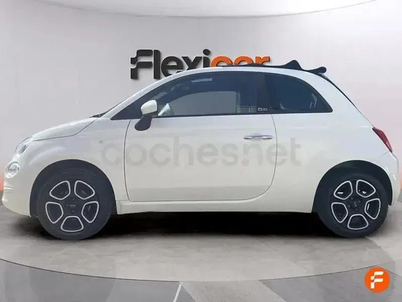Usado Fiat 500C Club 70 CV (51 kW) 2023 Blanco Descapotable