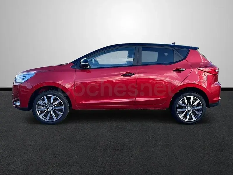Nuevo EVO Evo 3 107 CV (78 kW) 2025 Rojo SUV