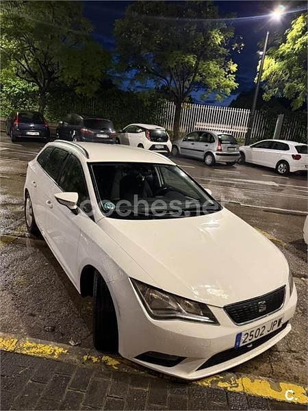 Usado Seat Leon ST Ecomotive 110 HP (80 kW) 2016 Branco Carrinha