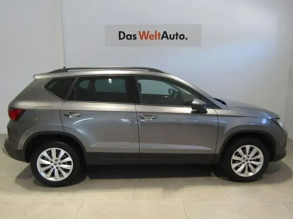 Usado Seat Ateca Style 150 CV (110 kW) 2025 Gris SUV