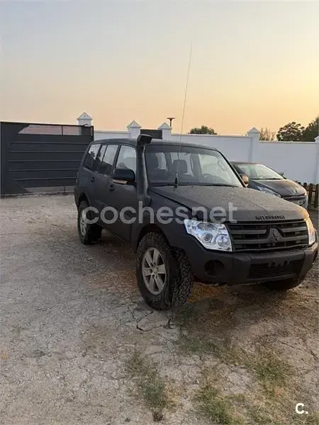Usado Mitsubishi Montero Intense 160 CV (117 kW) 2007 Negro SUV