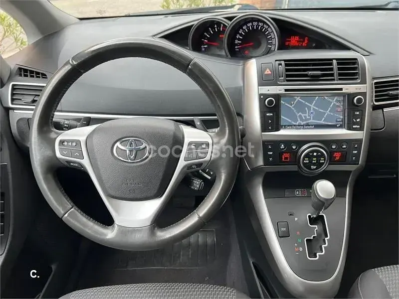 Usado Toyota Verso Advance 150 CV (110 kW) 2014 Blanco Monovolumen