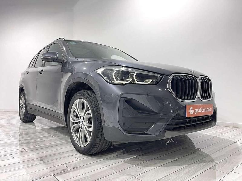 Gris Usado 2021 BMW X1 SUV | 24.990 € (Precio justo) - Imagen 1/3