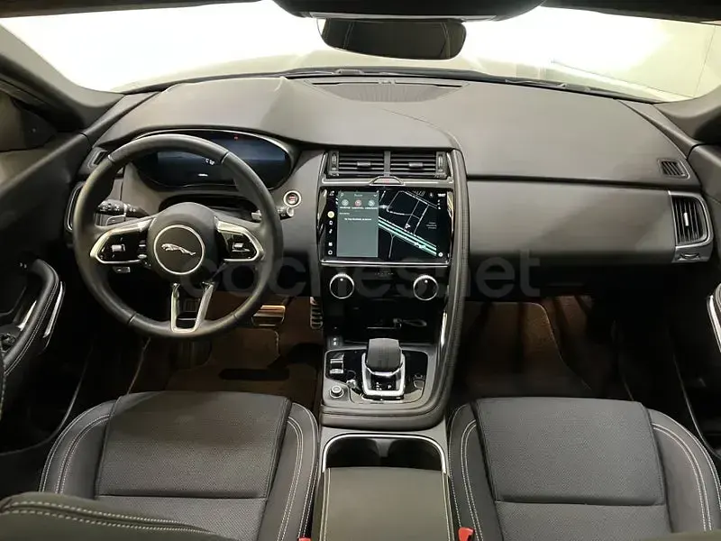 Usado Jaguar E-Pace R-Dynamic 163 CV (119 kW) 2024 Negro SUV