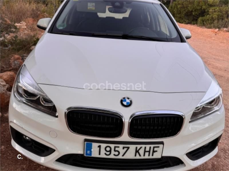 Usado BMW 216 Active Tourer 116 CV (85 kW) 2018 Blanco Monovolumen