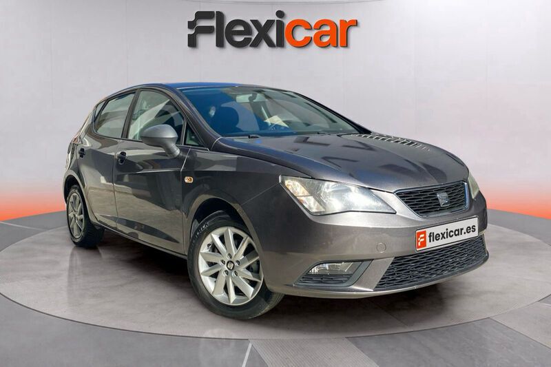 Gris Usado 2016 Seat Ibiza Reference Berlina | 7090 € - Imagen 1/4