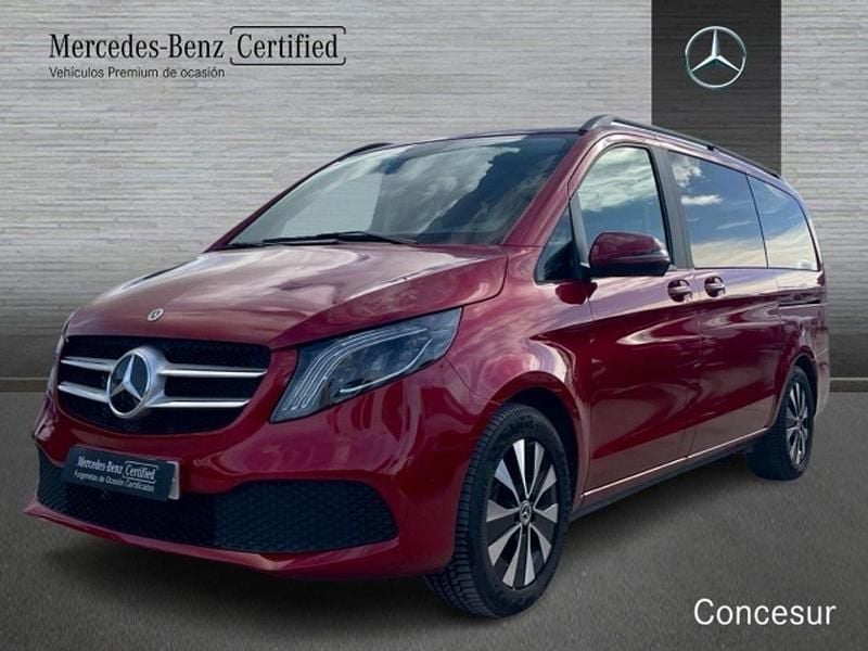 Rojo Usado 2023 Mercedes V220 Avantgarde Monovolumen | 57.000 € (Precio justo) - Imagen 1/4