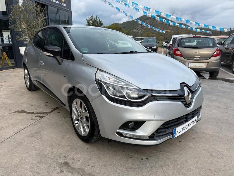 Gris / plata Usado 2019 Renault Clio IV LIMITED Berlina | 9800 € (Buen precio) - Imagen 1/4